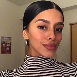 Meet your Posher, Jenny